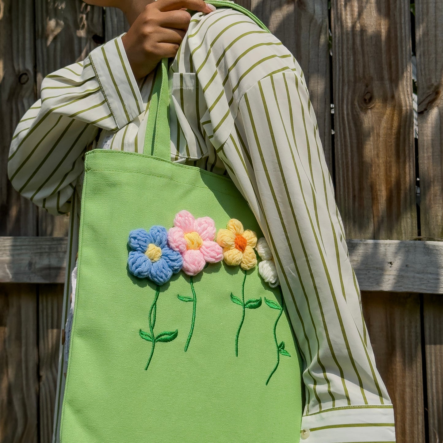 Puffy Crochet Flower Tote